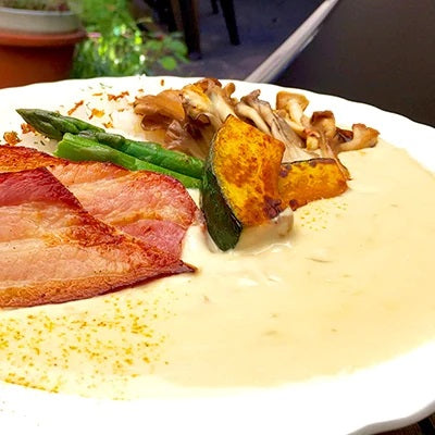 ケニーズハウス伊豆高の『虚と罠』白いカレー×2パック